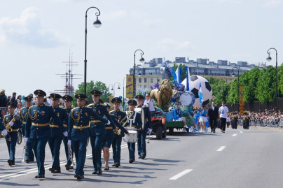 Сине-бело-голубые на Международном фестивале цветов в Петропавловской крепости 