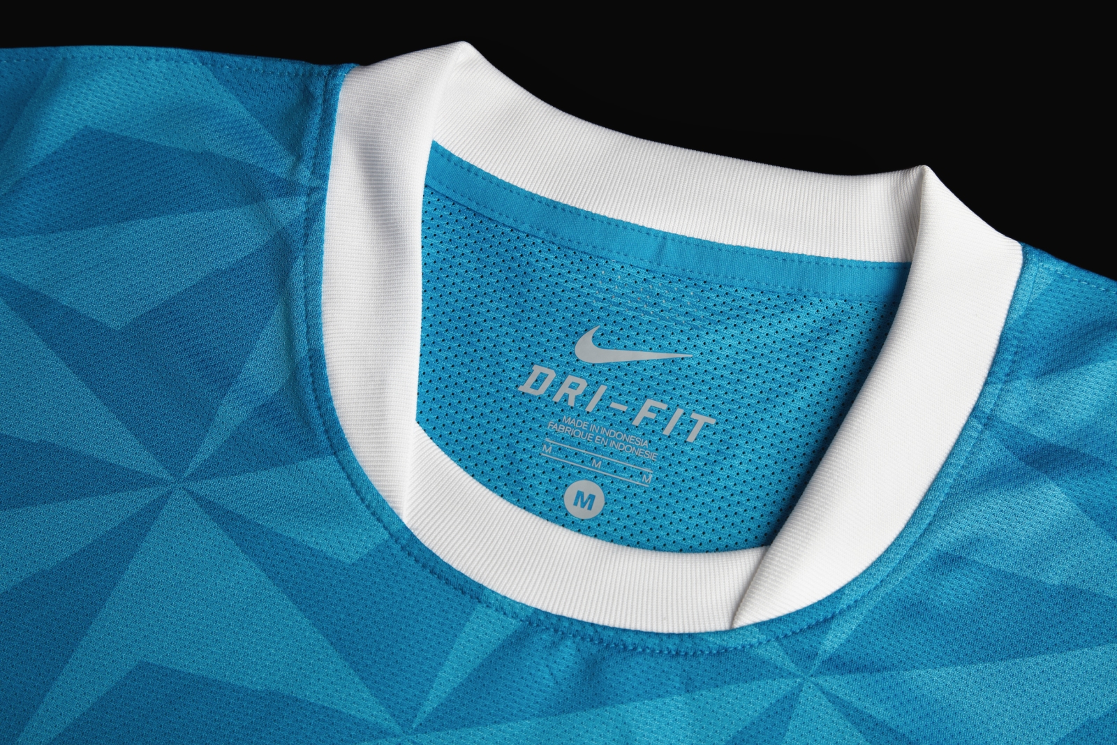 NIKE FOOTBALL ПРЕДСТАВЛЯЕТ ФОРМУ «ЗЕНИТА» 2011—2012