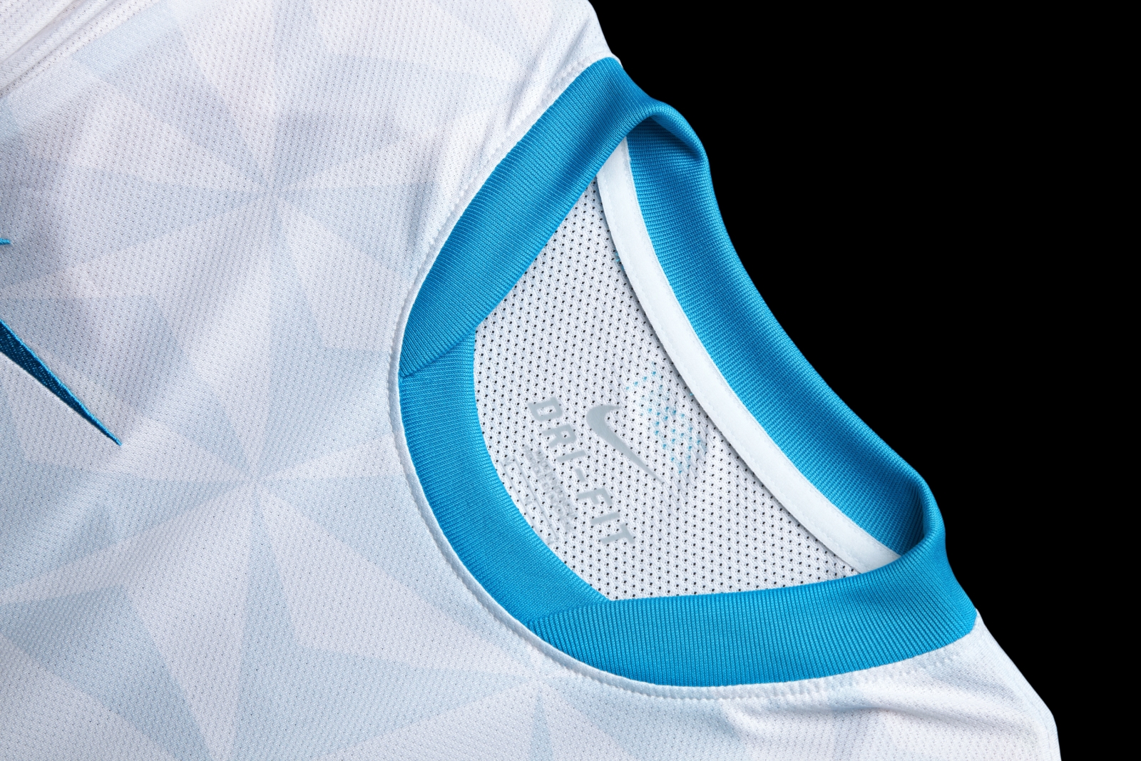 NIKE FOOTBALL ПРЕДСТАВЛЯЕТ ФОРМУ «ЗЕНИТА» 2011—2012