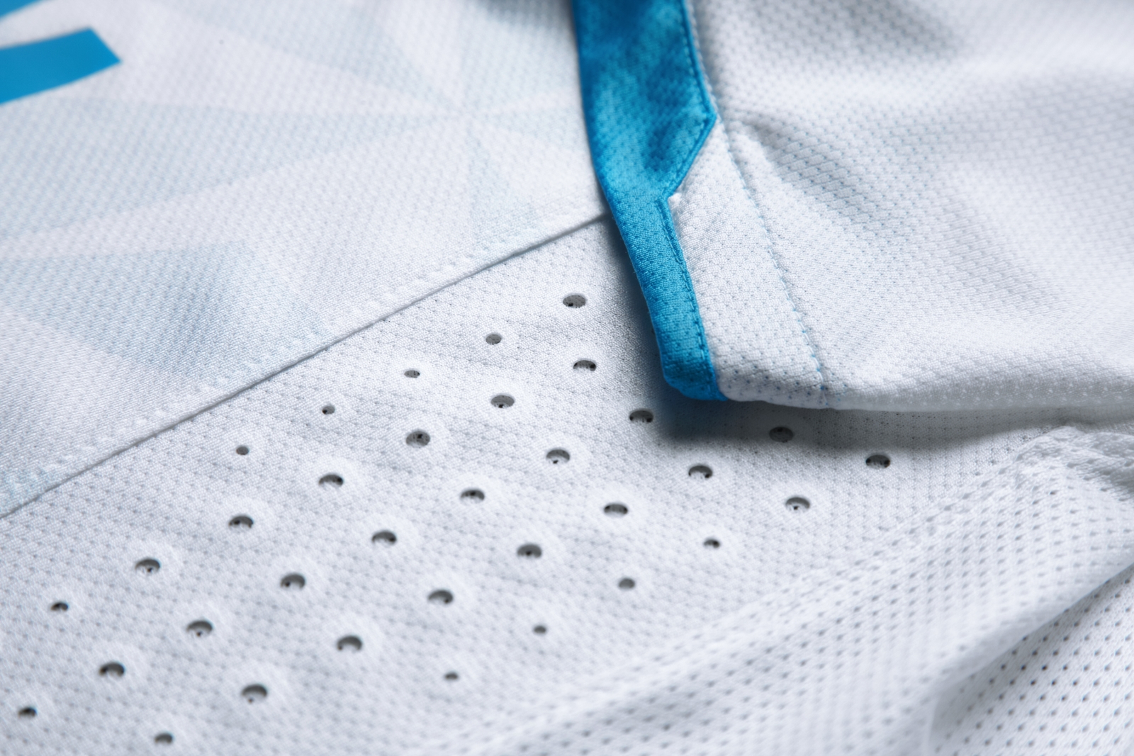 NIKE FOOTBALL ПРЕДСТАВЛЯЕТ ФОРМУ «ЗЕНИТА» 2011—2012