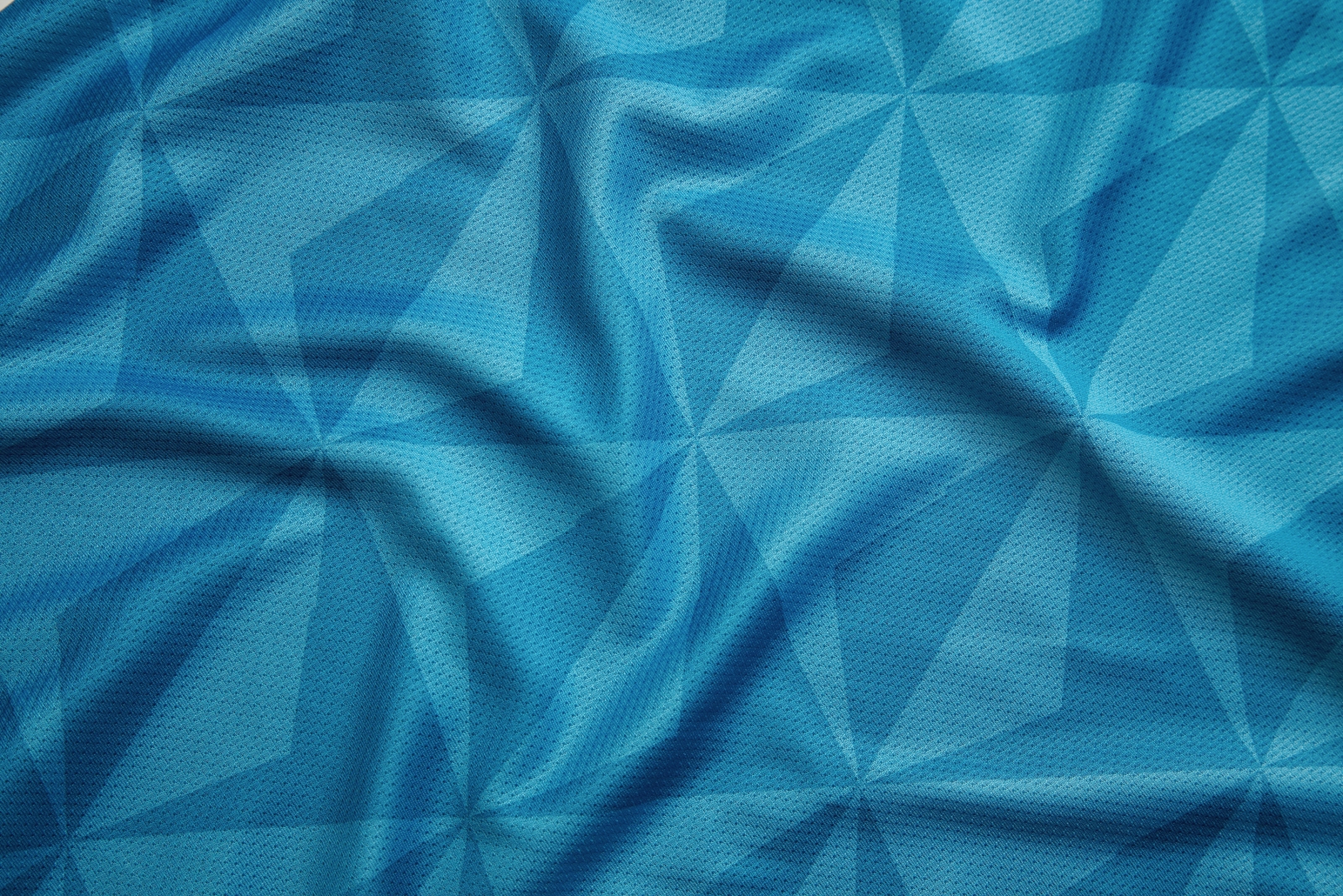 NIKE FOOTBALL ПРЕДСТАВЛЯЕТ ФОРМУ «ЗЕНИТА» 2011—2012