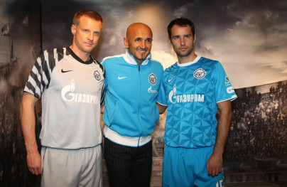 NIKE FOOTBALL Представляет форму «ЗЕНИТА» 2011—2012