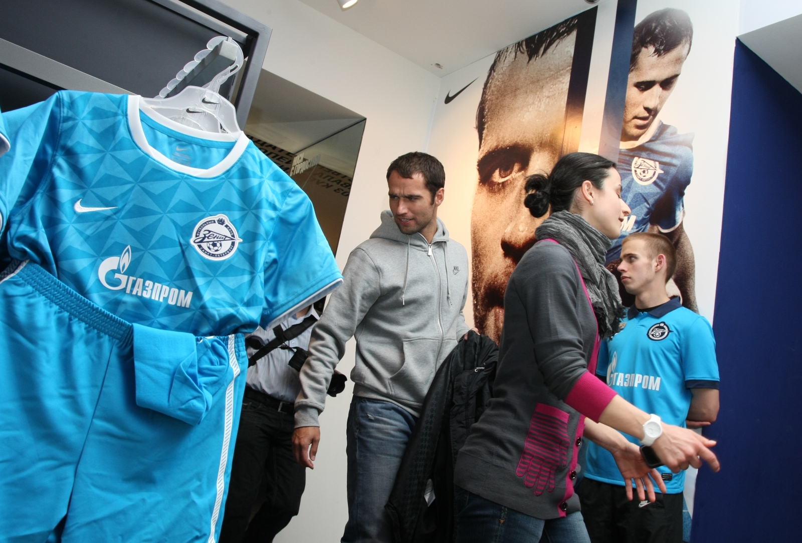 NIKE FOOTBALL Представляет форму «ЗЕНИТА» 2011—2012
