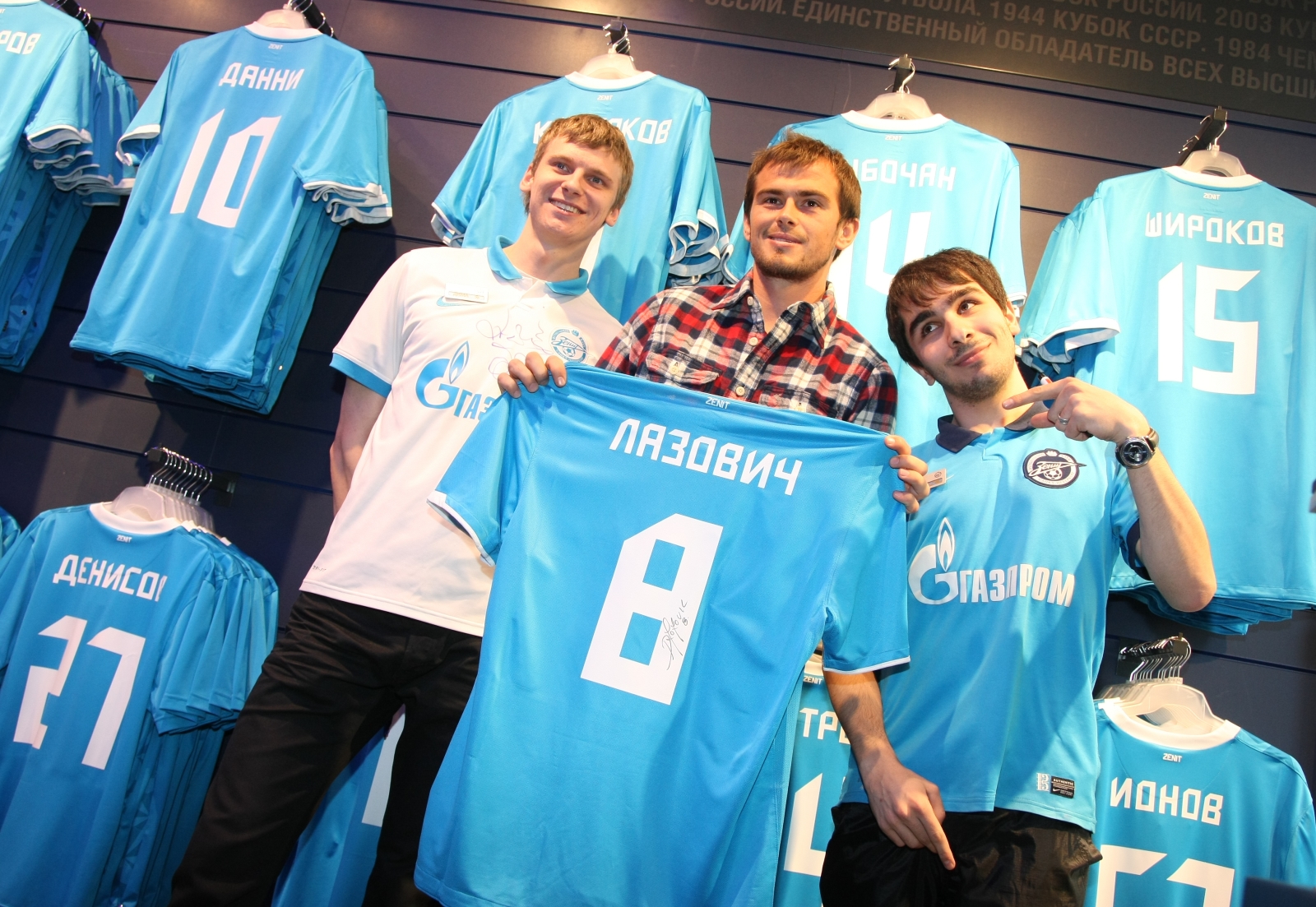 NIKE FOOTBALL Представляет форму «ЗЕНИТА» 2011—2012