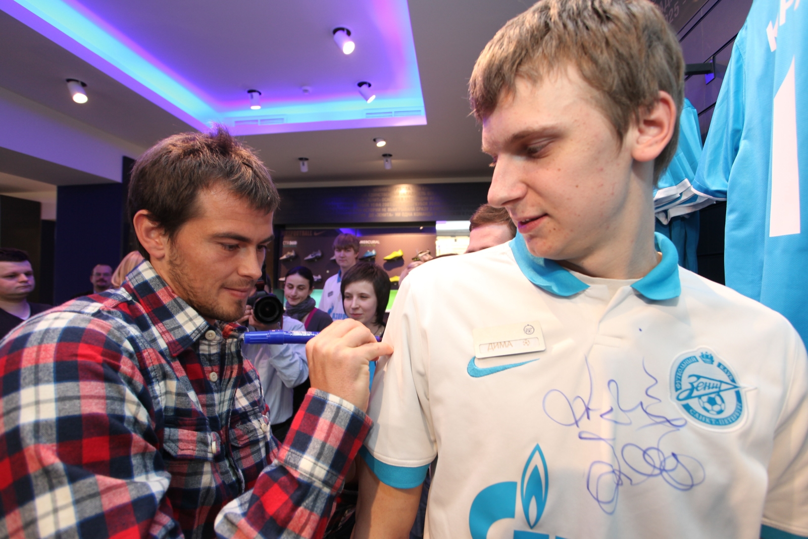 NIKE FOOTBALL Представляет форму «ЗЕНИТА» 2011—2012