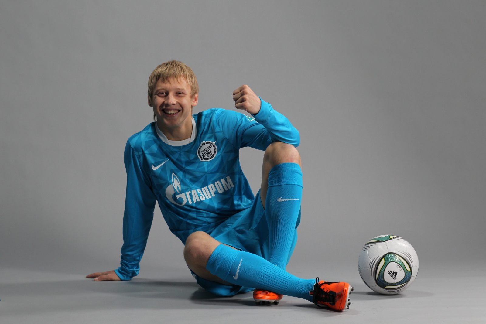 Ежегодная фотосессия молдежного состава ФК «Зенит», сезона 2011