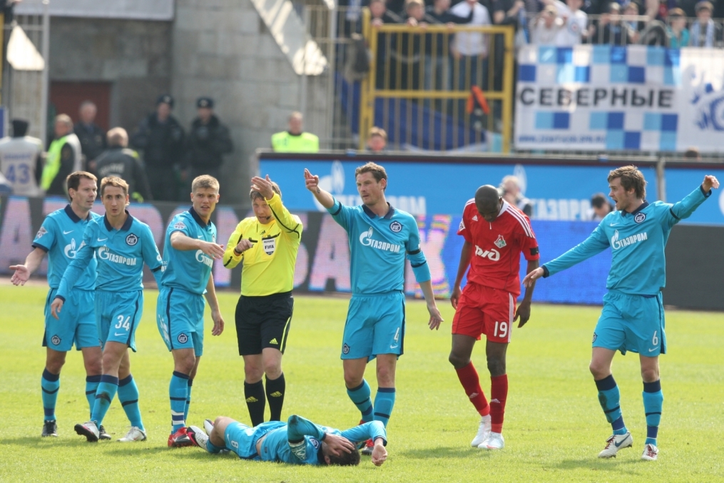 ЧР, 5 тур, Зенит—Локомотив 1:0