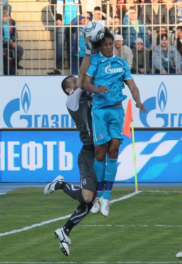 Матч 8-го тура Чемпионата России 2011/12 Зенит — Локомотив