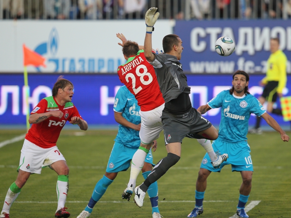 Матч 8-го тура Чемпионата России 2011/12 Зенит — Локомотив