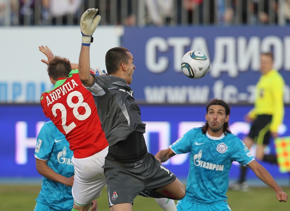 Матч 8-го тура Чемпионата России 2011/12 Зенит — Локомотив