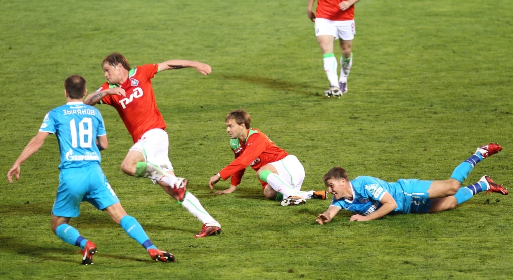 Матч 8-го тура Чемпионата России 2011/12 Зенит — Локомотив