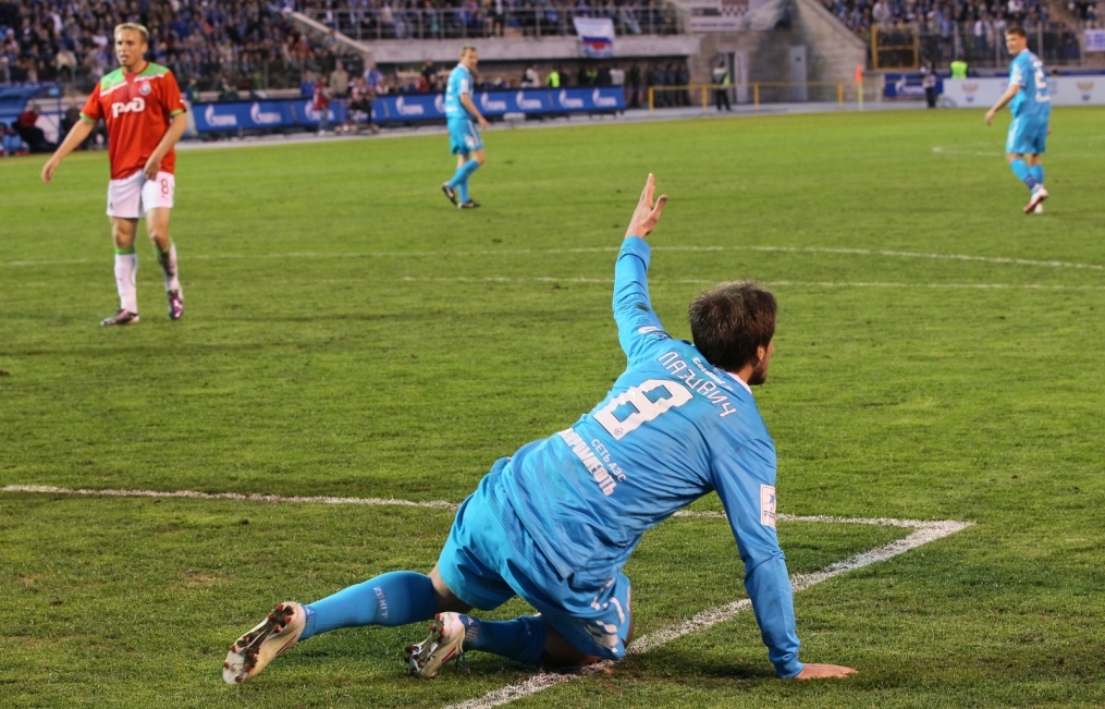Матч 8-го тура Чемпионата России 2011/12 Зенит — Локомотив