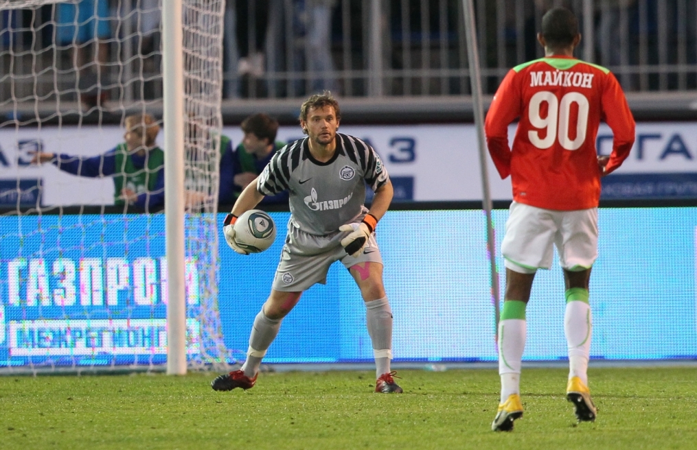 Матч 8-го тура Чемпионата России 2011/12 Зенит — Локомотив