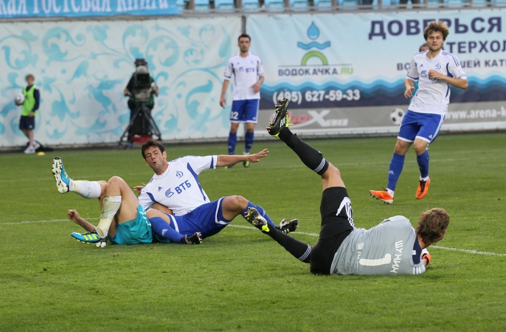 Чемпионат России 2011, матч Динамо (Москва) — Зенит