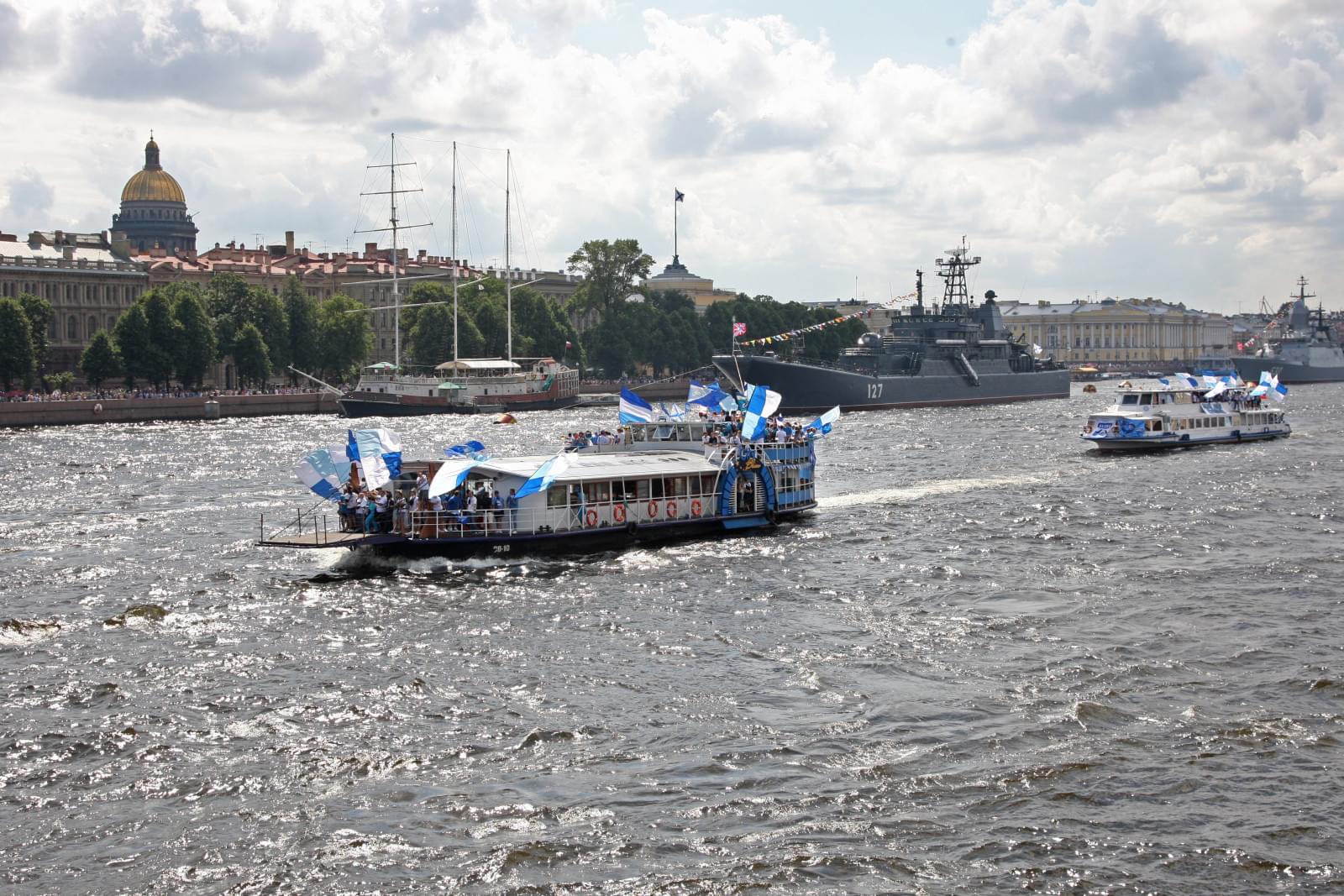 Морской парад болельщиков «Зенита» 