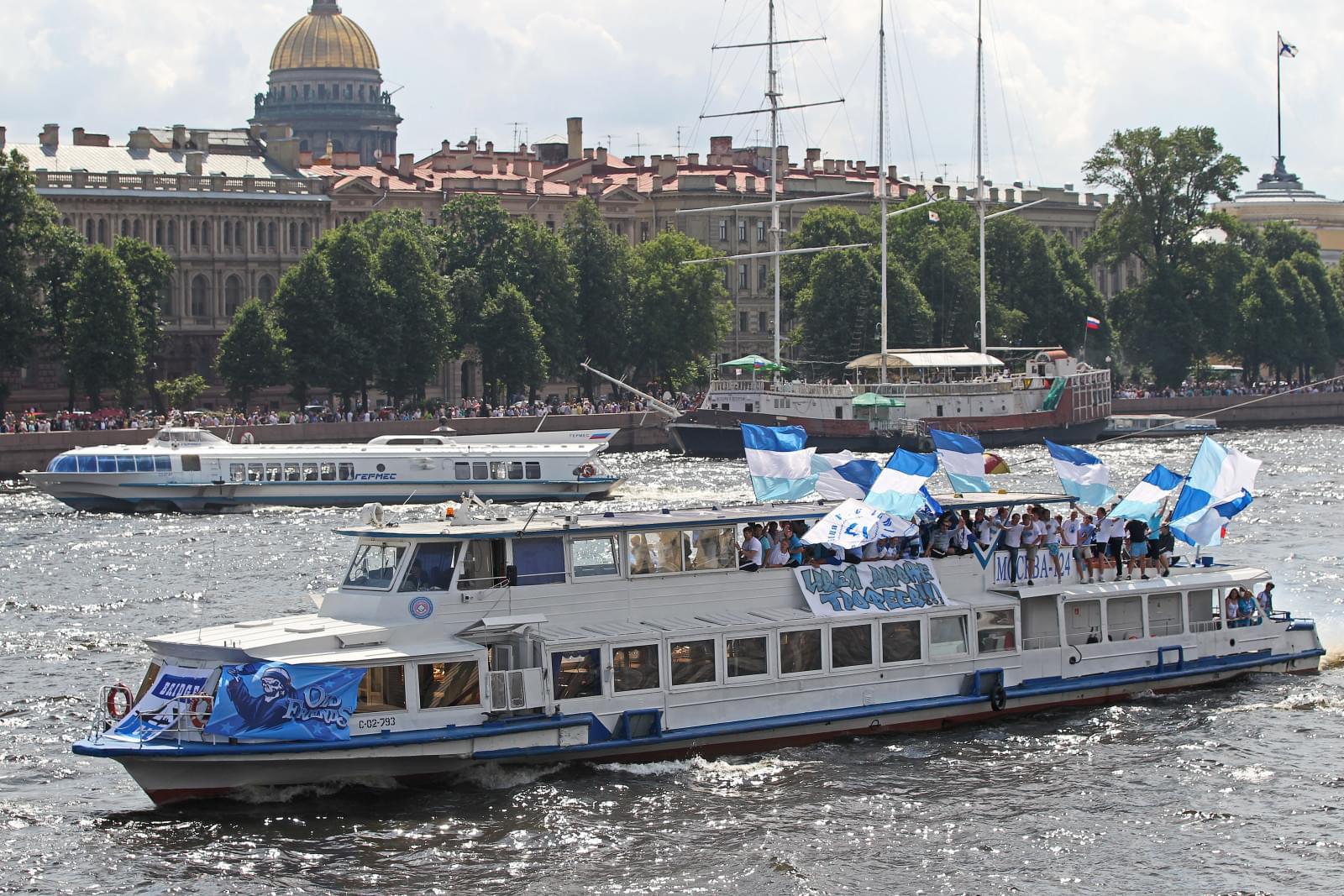 Морской парад болельщиков «Зенита» 