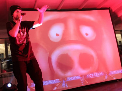 Пушкин и Noize MC прочли для «Зенита» рэп о расизме
