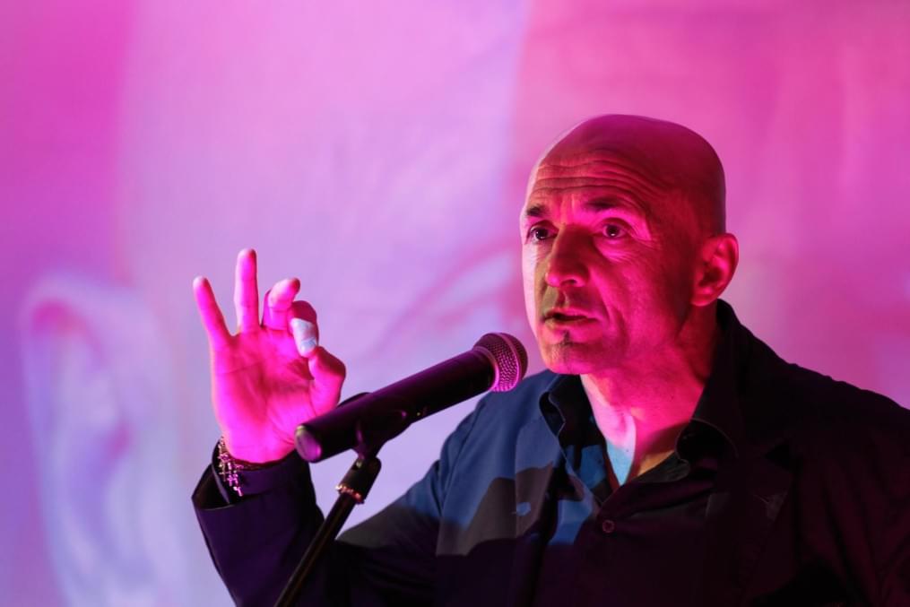 Пушкин и Noize MC прочли для «Зенита» р