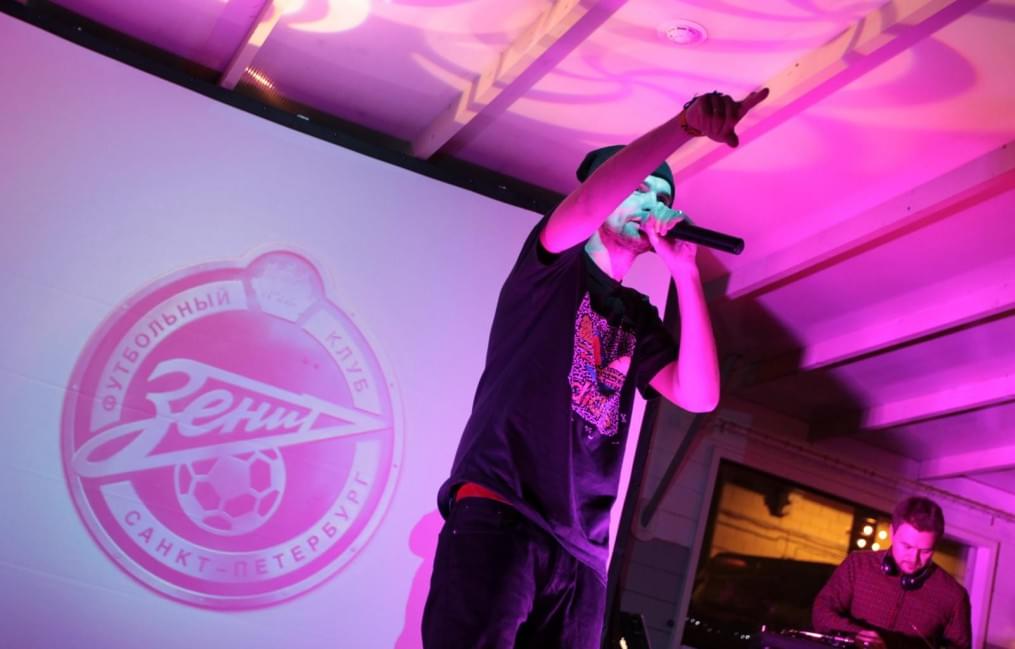 Пушкин и Noize MC прочли для «Зенита» рэп о расизме