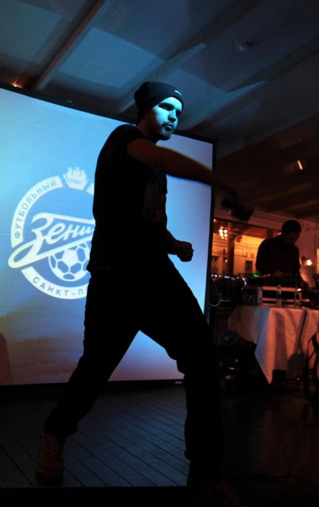 Пушкин и Noize MC прочли для «Зенита» рэп о расизме