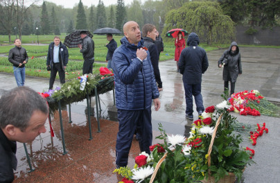 Зенит на Пискаревском кладбище