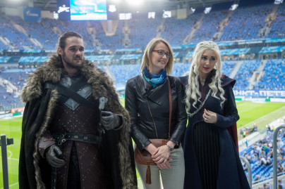 Косплееры киносериала «Игра престолов» на матче «Зенит» — «Ростов»