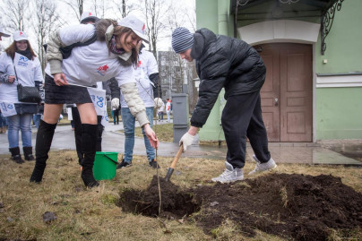 Посадка деревьев в рамках марафона «90 добрых дел»