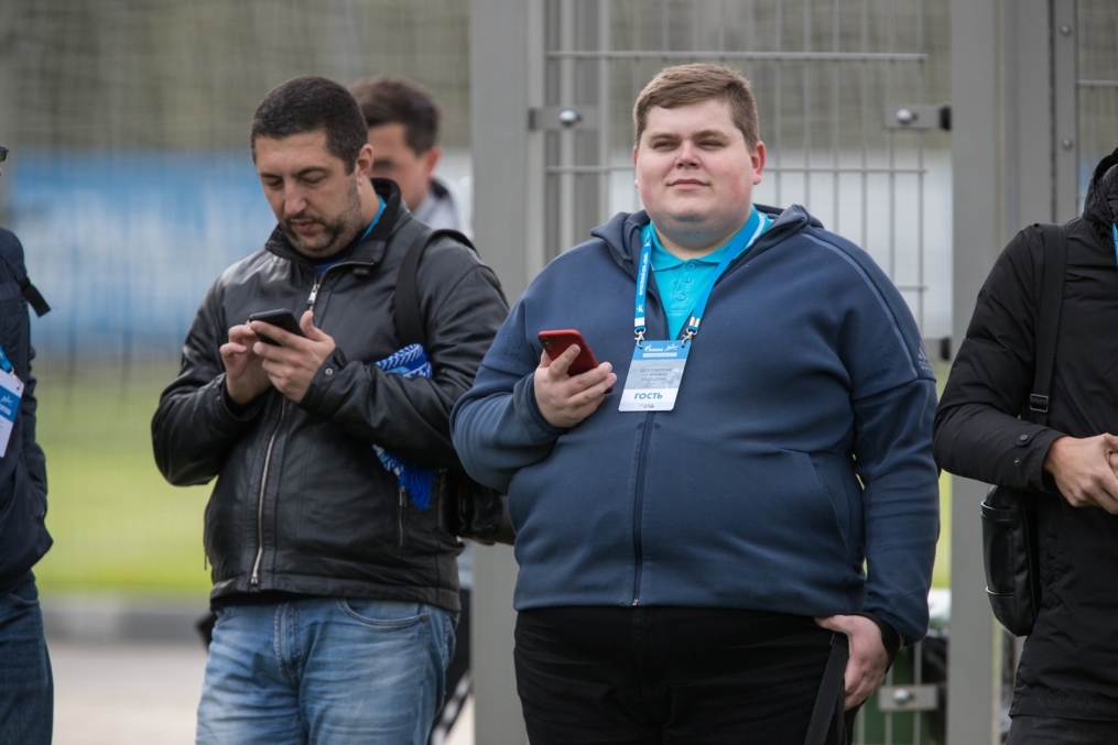 Победители конкурса «Газпром»-Спортпрогноз посетили тренировку «Зенита»