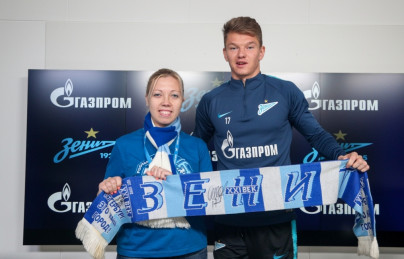 Победители конкурса «Газпром»-Спортпрогноз посетили тренировку команды и встретились с Олегом Шатовым
