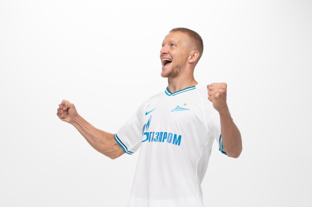 Фотосессия футболистов и тренеров основного состава ФК «Зенит» сезона 2019/20