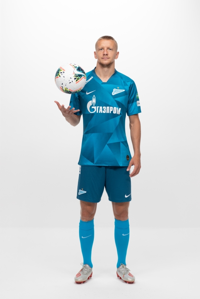 Фотосессия футболистов и тренеров основного состава ФК «Зенит» сезона 2019/20
