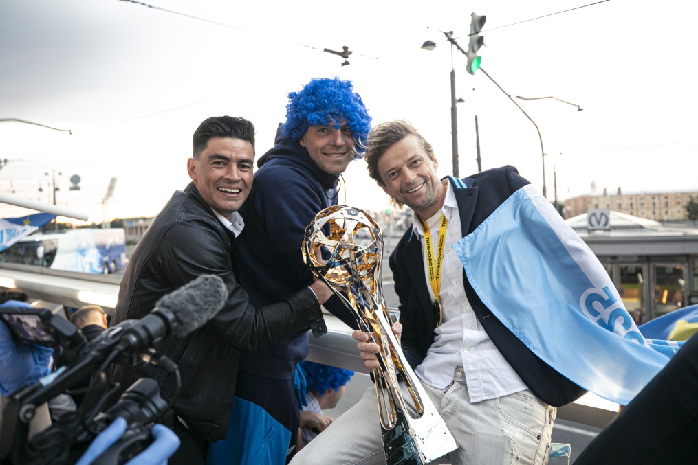 Чемпионский автобус