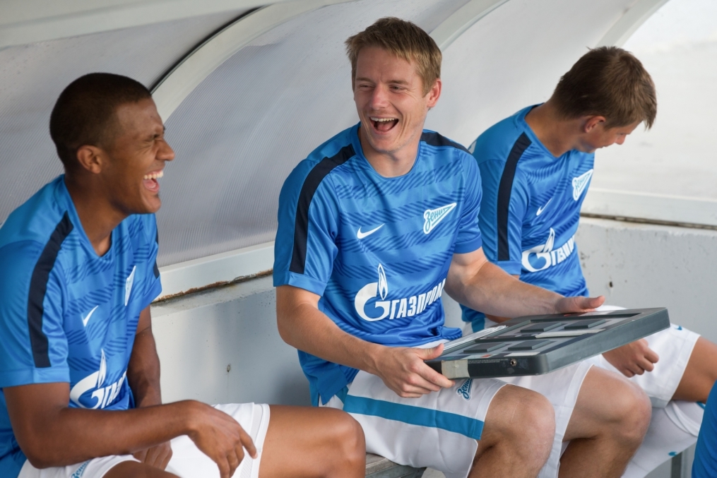 Лига Чемпионов УЕФА 2014/2015: АЕЛ — «Зенит»