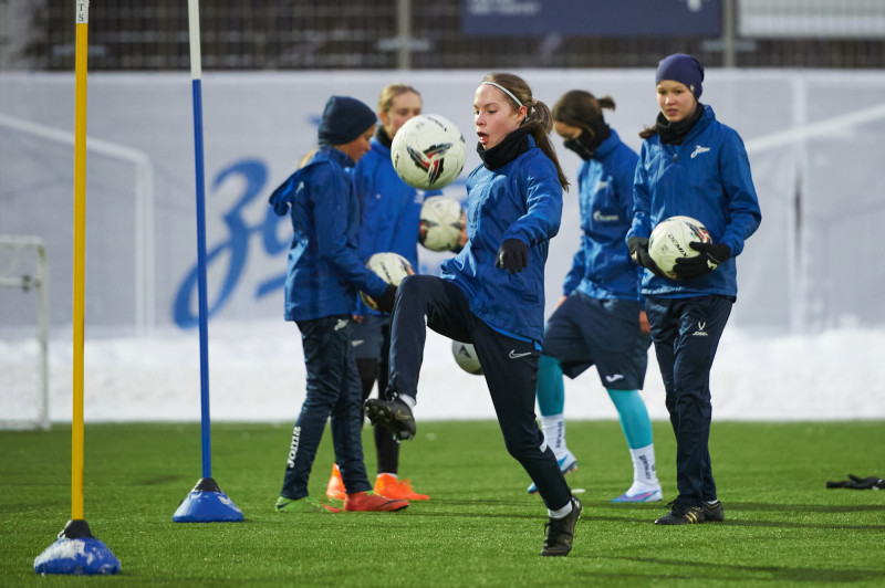 Тренировка женской команды U-16