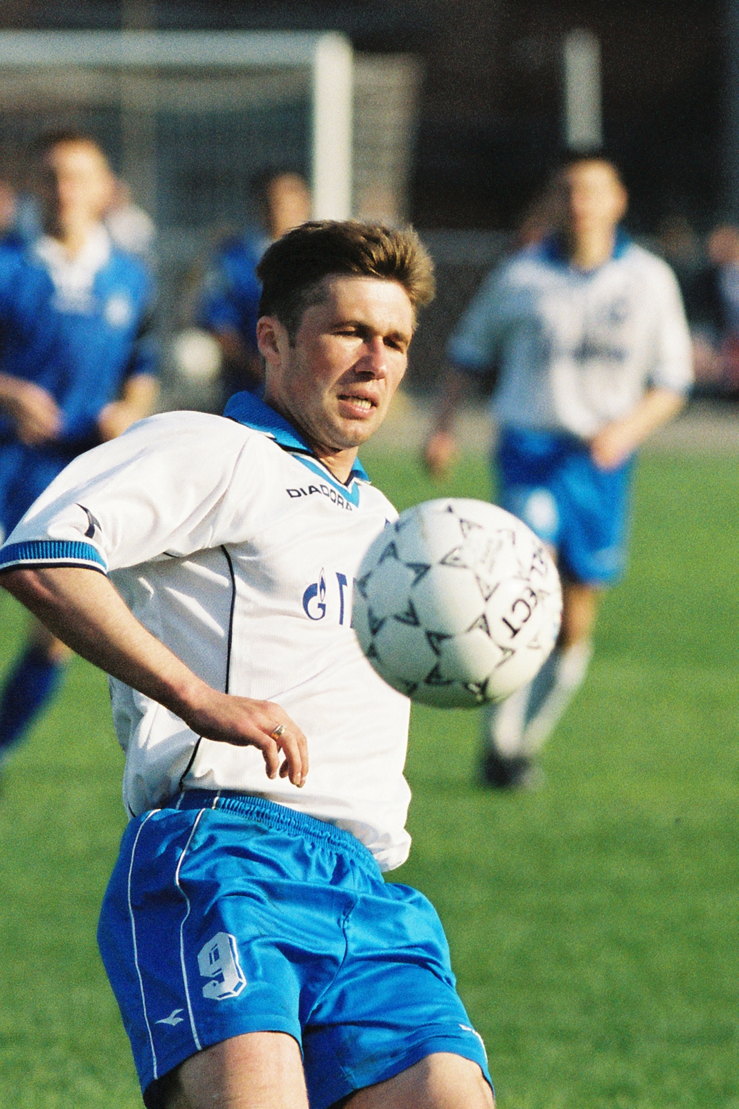 2001 год. «Крылья Советов» Самара —  «Зенит».
