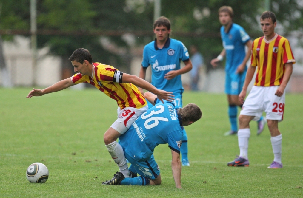 Первенство молодежных составов 2010 года. Матч  ФК»Алания(м)—Зенит(м) 1:0