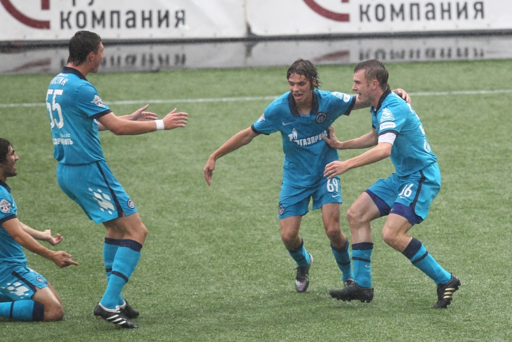 Первенство молодежных составов 2010 года. Футбольный матч Локомо