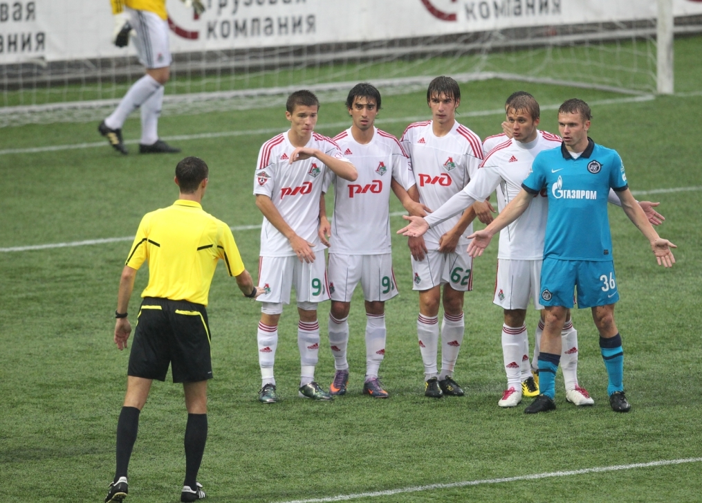 Первенство молодежных составов 2010 года. Футбольный матч Локомо