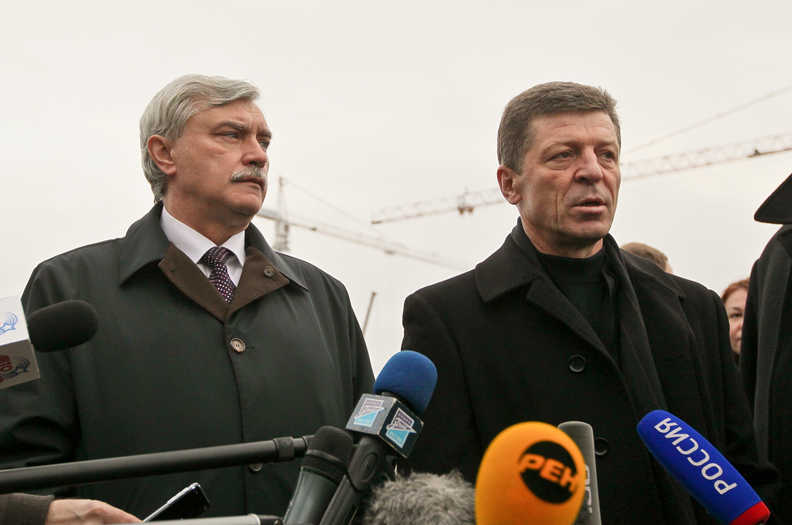 Георгий Полтавченко и Дмитрий Козак на строительстве стадиона Газпром-Арена