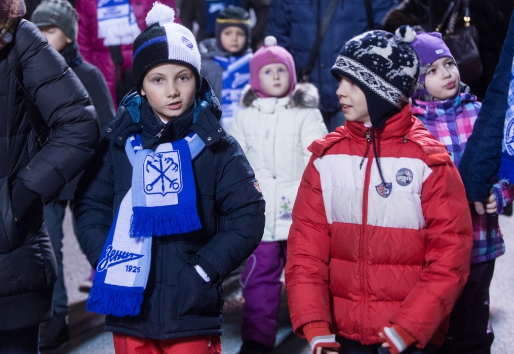 Дети из группы поддержки «Зенит Фан» на матче «Зенит» — «Кубань»