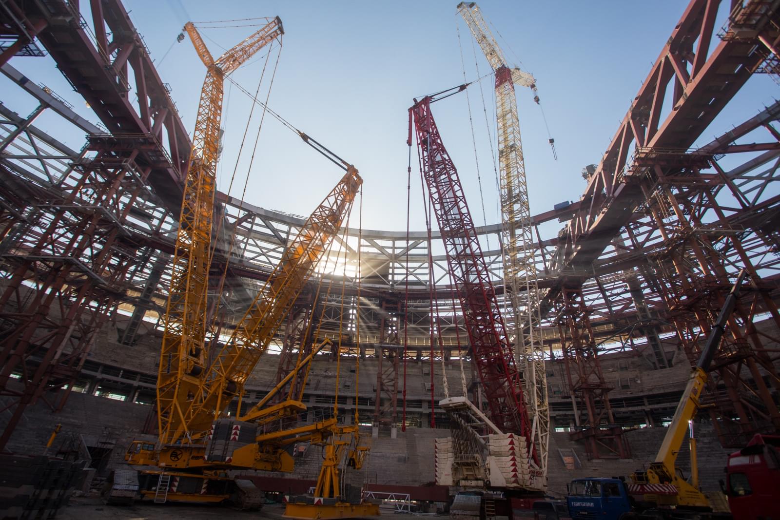Строительство стадиона на Крестовском острове: март 2015 года