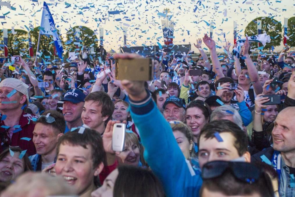 Празднование 90-летия «Зенита» на стрелке Васильевского острова