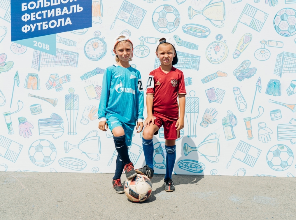 Фоторепортаж о Большом фестивале футбола в Саратове