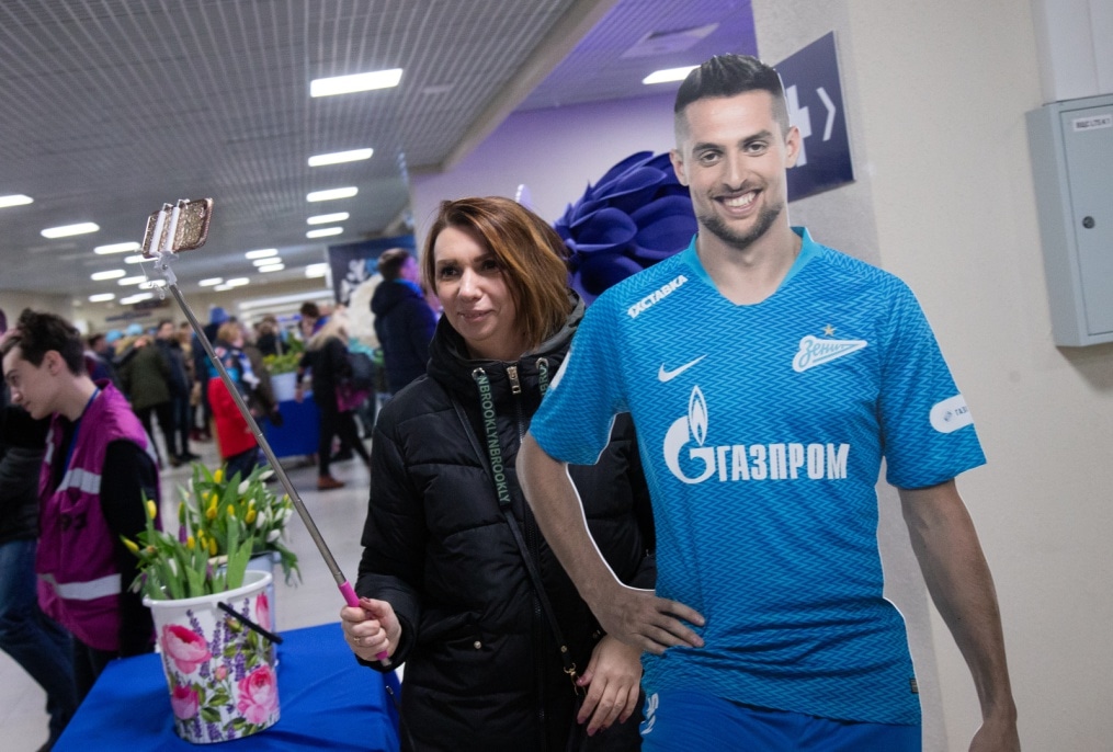 Фан-променад «Женский день»