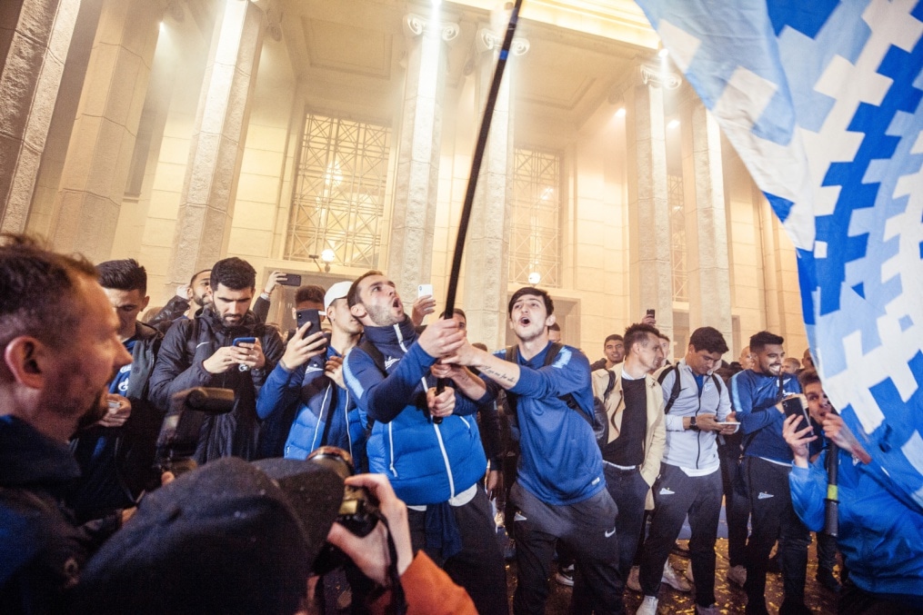 Чемпионы в Петербурге: болельщики встретили команду в Пулково