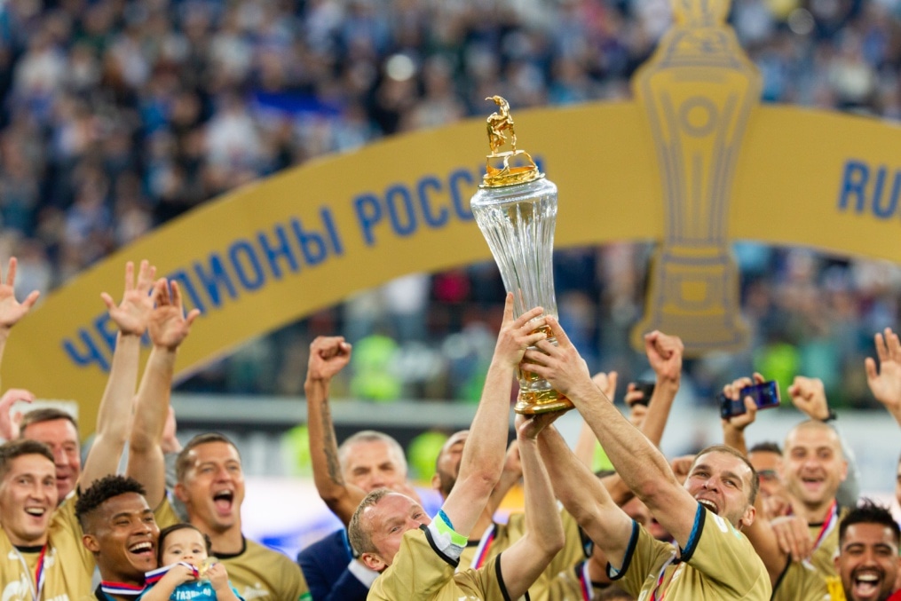 Церемония награждения команды «Зенит» золотыми медалями и кубком чемпиона России