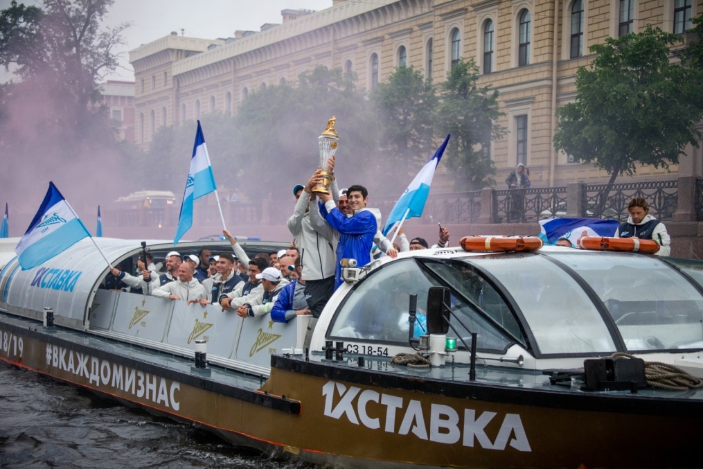 Парад Чемпионов после матча «Зенит» — «Енисей»
