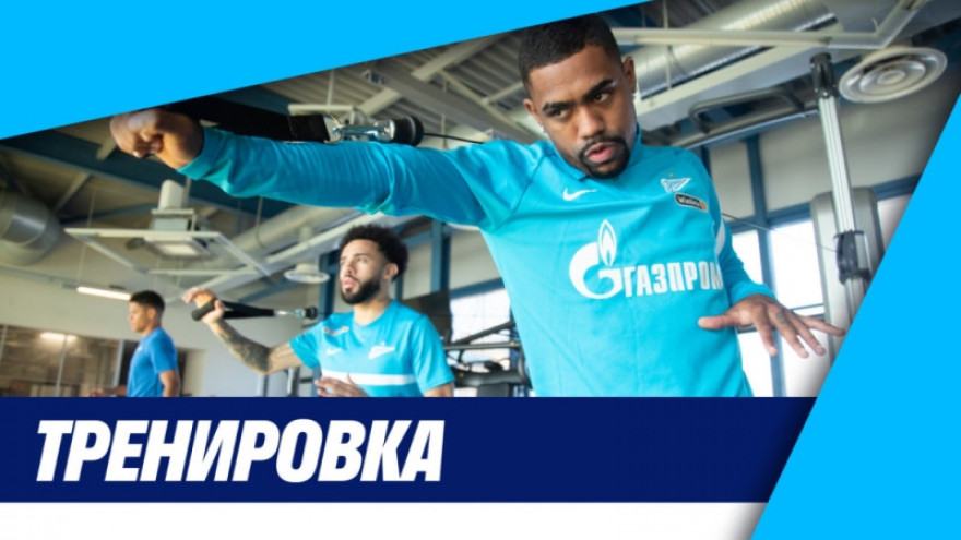 «Зенит-ТВ»: тренировка сине-бело-голубых в Удельном парке «Зенит-ТВ»: тренировка сине-бело-голубых в Удельном парке