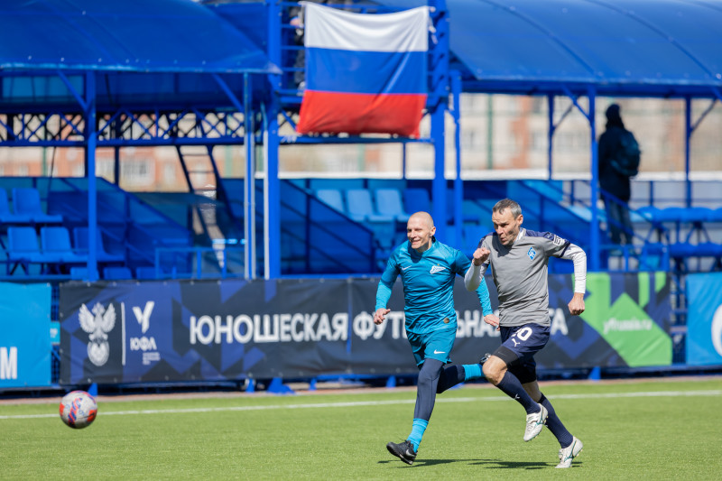 Товарищеский матч ветеранов ФК «Зенит» и ФК «Крылья Советов»