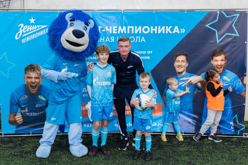Константин Коноплев на открытии школы «Зенит-Чемпионика»